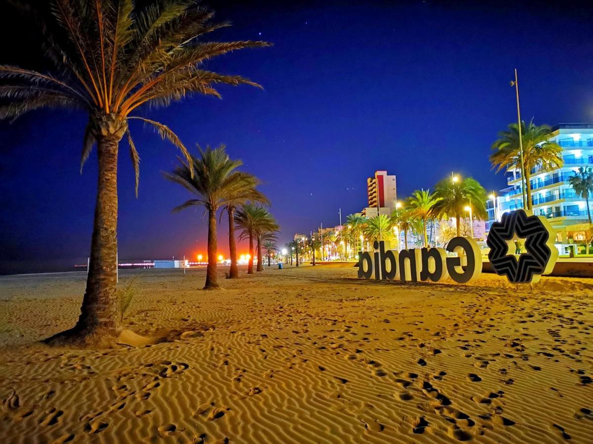 Apartamento Ana Maria Playa De Gandia Solo Familias Buitenkant foto